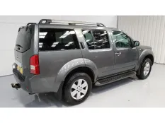 Клапан ЕГР Nissan Pathfinder 2006 147105M30A R51 YD25DDTI