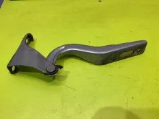 Петля капота Honda CR-V 2010 60120SWA000ZZ RE5 R20A2, передняя правая