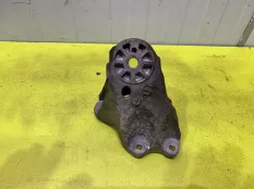 Кронштейн двигателя опорный Volkswagen TOUAREG 2006 7L6199307 7L6 BAC