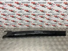 Молдинг лобового стекла Land Rover Discovery 2013 6H2203064DAW L319 306DTX, передний правый