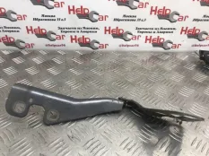 Петля капота Opel Vectra 2008 13213449 C Z18XER, передняя левая