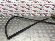 Уплотнитель стекла внутренний Mitsubishi Pajero Sport 2007 MR237960 K90 6G72, задний правый