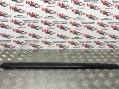 Накладка на стойку Land Rover Discovery 2009 L319 276DT, передняя правая