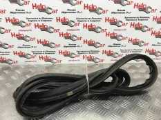 Уплотнитель двери Honda Civic 2008 72815SMGE02 FK2 R18A2, задний правый