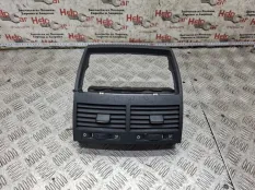 Дефлектор Volkswagen TOUAREG 2009 7L6819727AH3X1 7L6 BKS