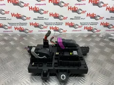 Блок предохранителей Opel Astra J 2015 13302300 P10 A16XER
