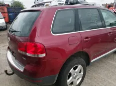 Дефлектор Volkswagen TOUAREG 2006 7L6819703E 7L6 BAC, левый