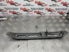 Кронштейн ручки Honda CR-V 2010 72226SWAA00 RE5 R20A2, передний правый