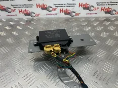 Блок управления парктроником Land Rover Discovery 2009 YWC500730 L319 276DT