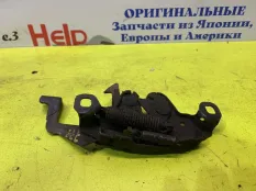 Замок капота Nissan Terrano2 2006 656017F000 R20 TD27TI