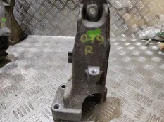 Кронштейн двигателя опорный SUZUKI Vitara 1164165D00 TD01W G16B, правый