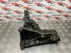 Кронштейн двигателя опорный Porsche Cayenne 2007 9PA (955) 4.5I, передний левый