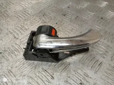 Ручка двери внутренняя Toyota RAV4 2010 6920633100B0 XA30 2AD-FTV, задняя левая