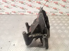 Кронштейн двигателя опорный Volkswagen TOUAREG 2006 070199308A 7L6 BAC