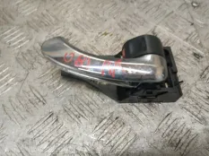 Ручка двери внутренняя Toyota RAV4 2010 6920533090B0 XA30 2AD-FTV, задняя правая