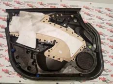 Обшивка двери Opel Astra J 2015 13357482 P10 A16XER, передняя правая