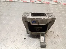 Подушка двигателя Volkswagen Tiguan 2010 5N0199262 5N1 CBAB