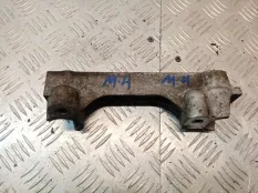 Кронштейн двигателя опорный Toyota RAV4 2006 1234126011 ACA30 1AZFE