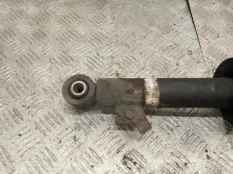 Стойка подвески Mitsubishi L200 2008 MR992321 KB4T 4D56U, передняя правая