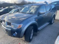 Стойка подвески Mitsubishi L200 2008 MR992321 KB4T 4D56U, передняя левая