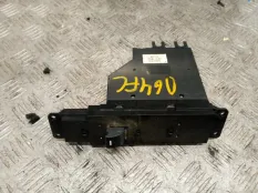 Кнопка стеклоподъемника Land Rover Range Rover 2008 YUD501970 L322 368DT, передняя левая