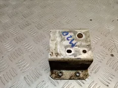 Кронштейн усилителя бампера Toyota RAV4 2008 5832442010 ACA30 2ADFTV, левый