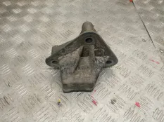 Кронштейн двигателя опорный Peugeot 407 2006 5U3Q6A060AA UHZ