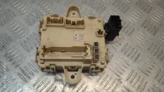 Блок предохранителей Lexus RX400H 2007 8267048060 MHU38 3MZFE