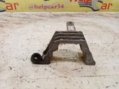 Кронштейн двигателя опорный Opel Insignia 2015 13227717 G09 A20DTH