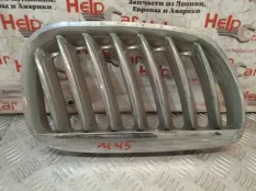 Решетка радиатора BMW X5 2006 51137113734 E53 M57D30/306D2, правая