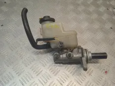 Главный тормозной цилиндр Toyota RAV4 2007 4720142370 ACA30 2ADFTV