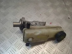 Главный тормозной цилиндр Renault Megan 2011 460115826R DZ0B K9K846