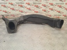 Патрубок воздушный Land Rover Freelander 2007 6G929A675BC L359 224DT