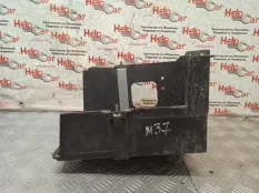Площадка под АКБ Ford Focus 2009 3M5110723AP CB4 SHDC; HWDA; HWDB; SHDA; SHDB