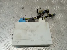 Блок управления парктроником Land Rover Range Rover 2002 YWC000930 L322 M62 B44