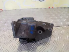 Кронштейн Land Rover Freelander 2007 6G926F030CB L359 224DT