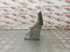 Кронштейн двигателя опорный Land Rover Discovery 2007 KKU500580 L319 276DT, правый