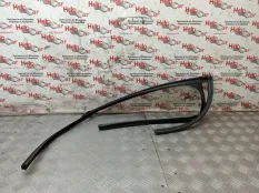 Уплотнительная резинка Ford Focus 2009 1743083 CB4 SHDC; HWDA; HWDB; SHDA; SHDB, задняя левая