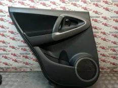Обшивка двери Toyota RAV4 2007 6764042330B0 ACA30 2ADFTV, задняя левая
