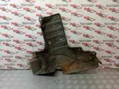 Защита топливного бака Toyota RAV4 2010 7764142040 XA30 2AD-FTV