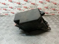 Блок предохранителей Toyota RAV4 2010 8266242280 XA30 2AD-FTV