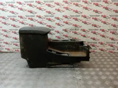 Подлокотник Nissan Navara 2010 96926EB31A D40 YD25DDTI