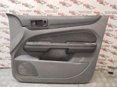 Обшивка двери Ford Focus 2009 1677698 CB4 SHDC; HWDA; HWDB; SHDA; SHDB, передняя правая