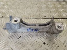 Кронштейн двигателя опорный Toyota RAV4 2010 1234126011 XA30 2AD-FTV