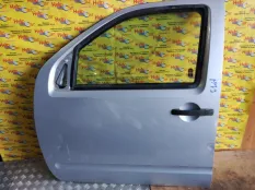 Дверь Nissan Navara 2006 80101EB330 D40 YD25DDTI, передняя левая