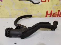 Горловина маслозаливная Ford Kuga 2009 1364853 DR G6DG