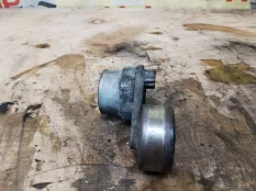 Натяжитель Opel Astra J 2009 55563512 P10 A16XER