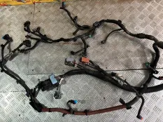 Проводка двс Mitsubishi Outlander 2010 8503A090 CW7W 2.2 HDI (4HK 4HN)