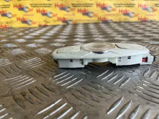 Плафон салонный Ford Focus 2011 2049738 CB8 PNDA