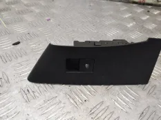 Кнопка стеклоподъемника Opel Astra J 2010 13301886 P10 A16XER, передняя правая